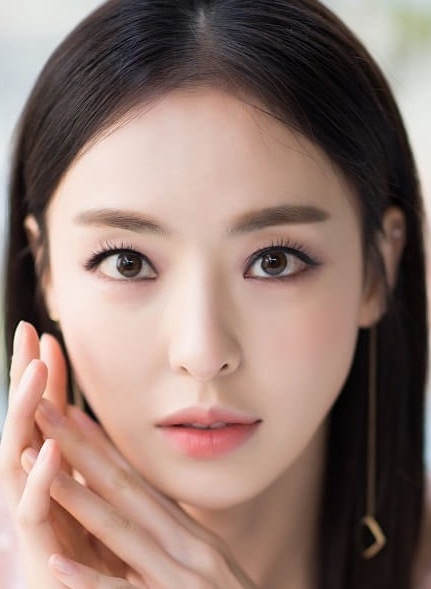 Lee Da Hee