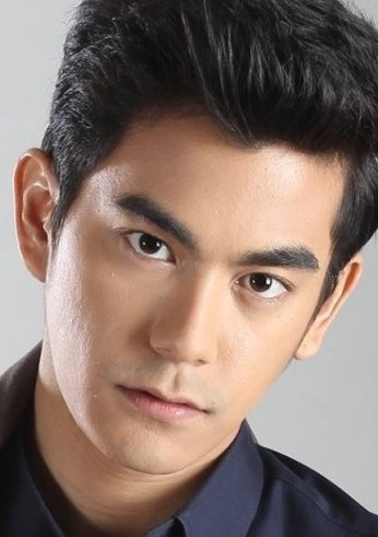 Sean Jindachot