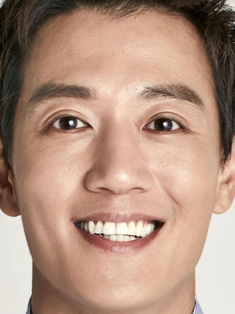 Kim Rae Won