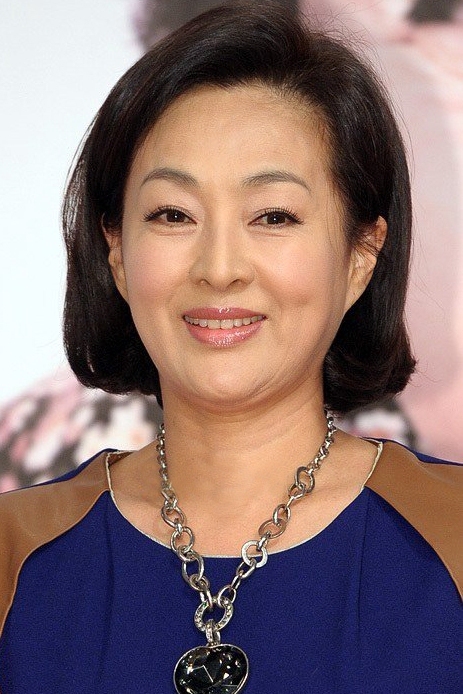 Lee Bo Hee