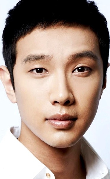 Ji Hyun Woo