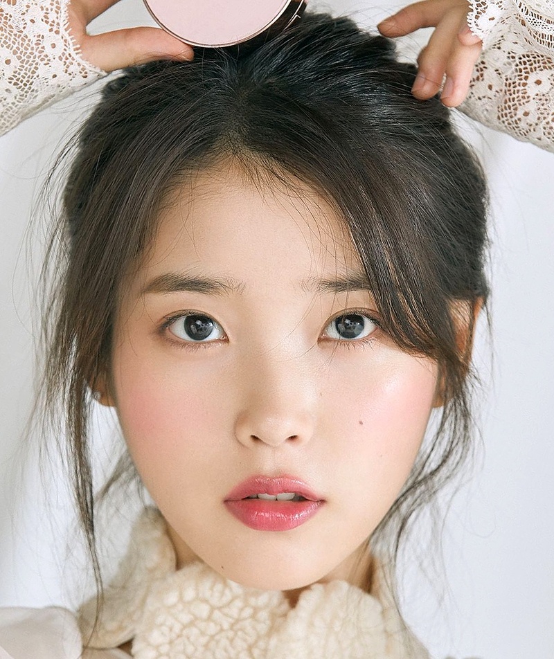 IU