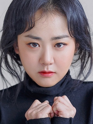 Moon Geun Young